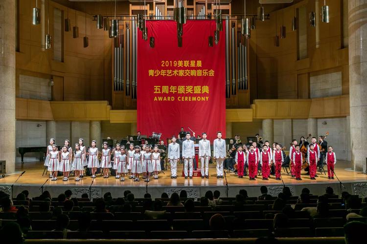 李杰,公司经营范围包括:组织文化艺术交流;经济贸易咨询
